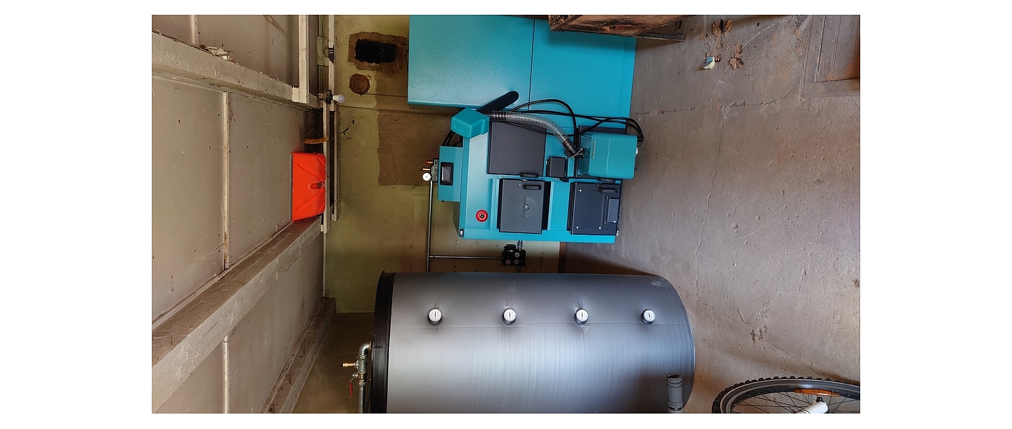 Combined wood-pellet boiler