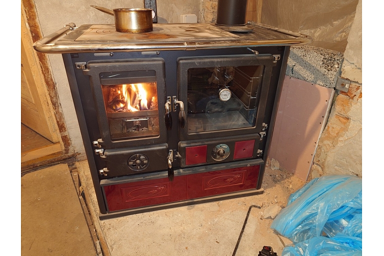 Wood-burning stove