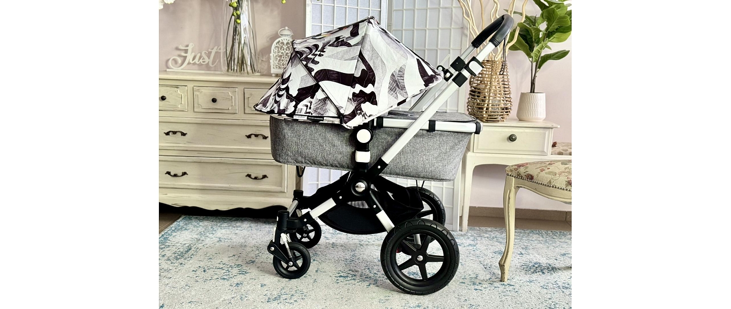 Lightly used baby stroller