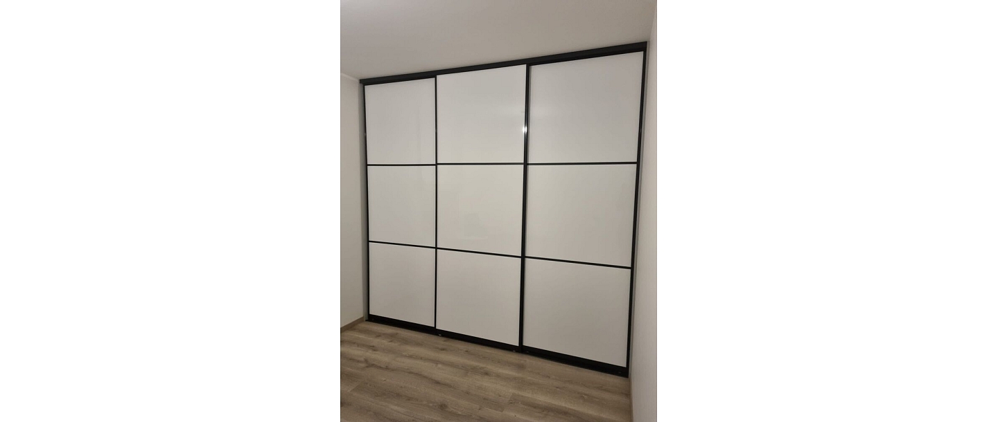 Closets with sliding doors