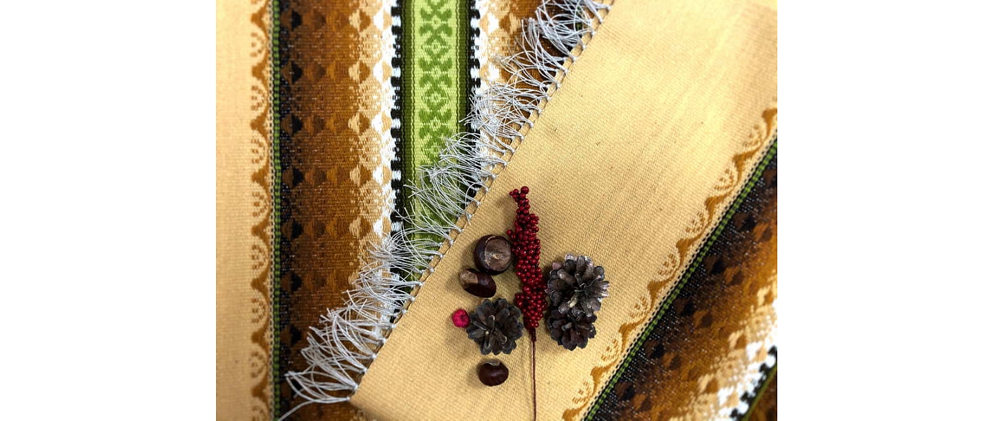 Folk blanket for a coffin