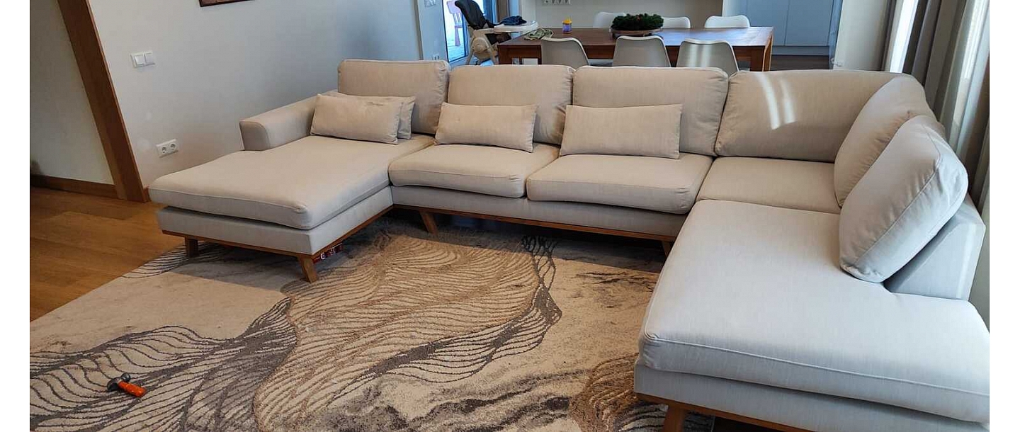 Dry cleaning of sofas