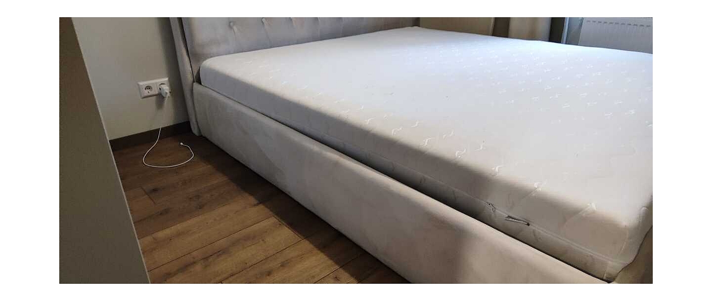 Mattress cleaning