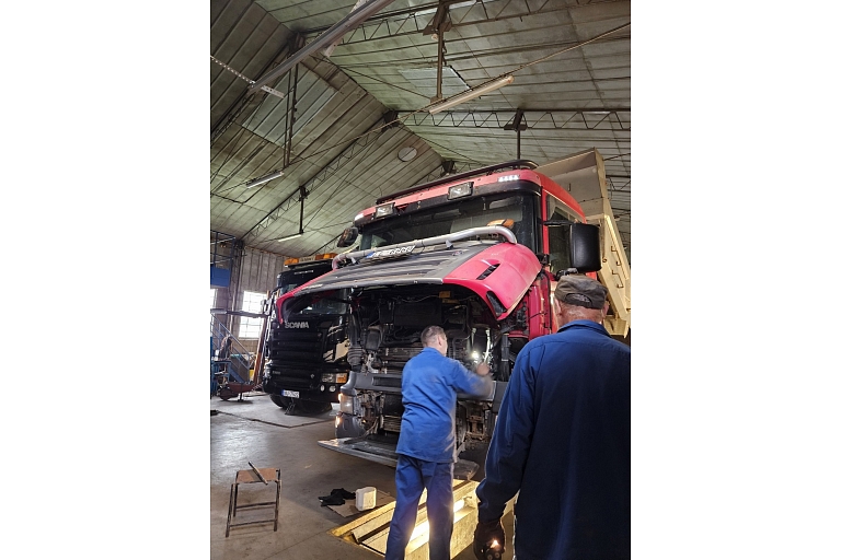 Kravas auto remonts
