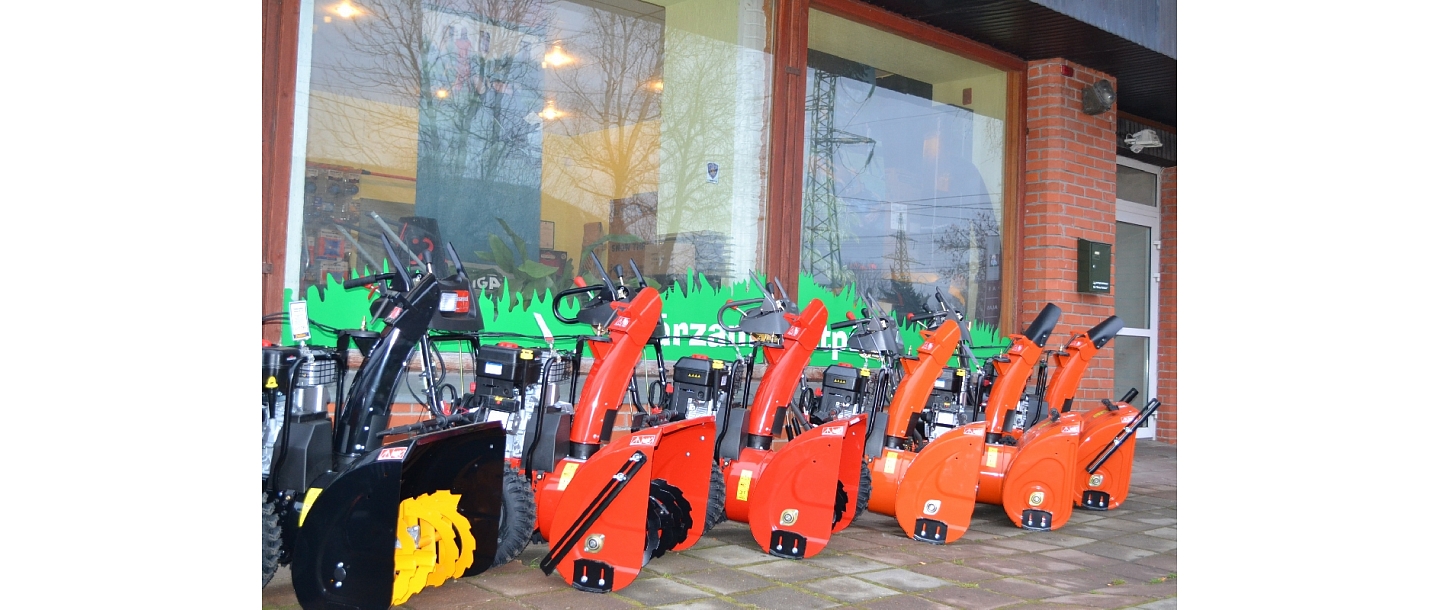 Garden equipment in Riga