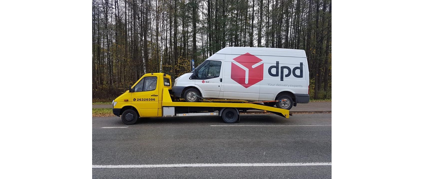 Car evacuation service. Cesis