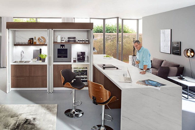 "Lo Como", ООО, салон  немецких кухонь и немецкой мебели de Haus