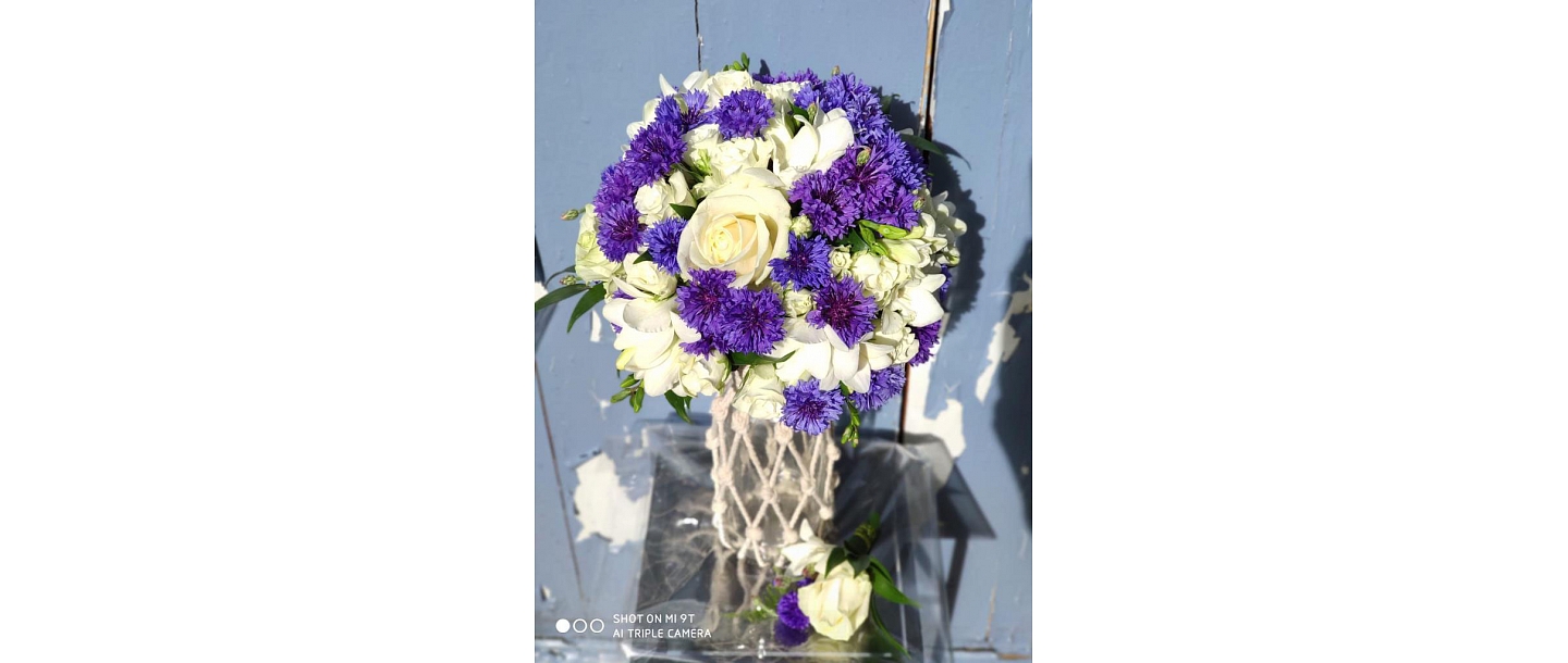 Flower bouquets, floristry