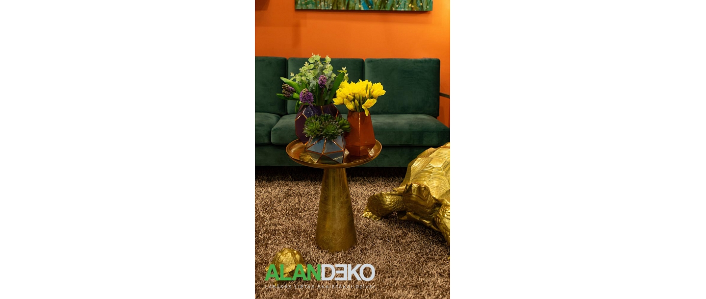 ALANDEKO gold decorations ceramic vases soft furniture soft fluffy carpets