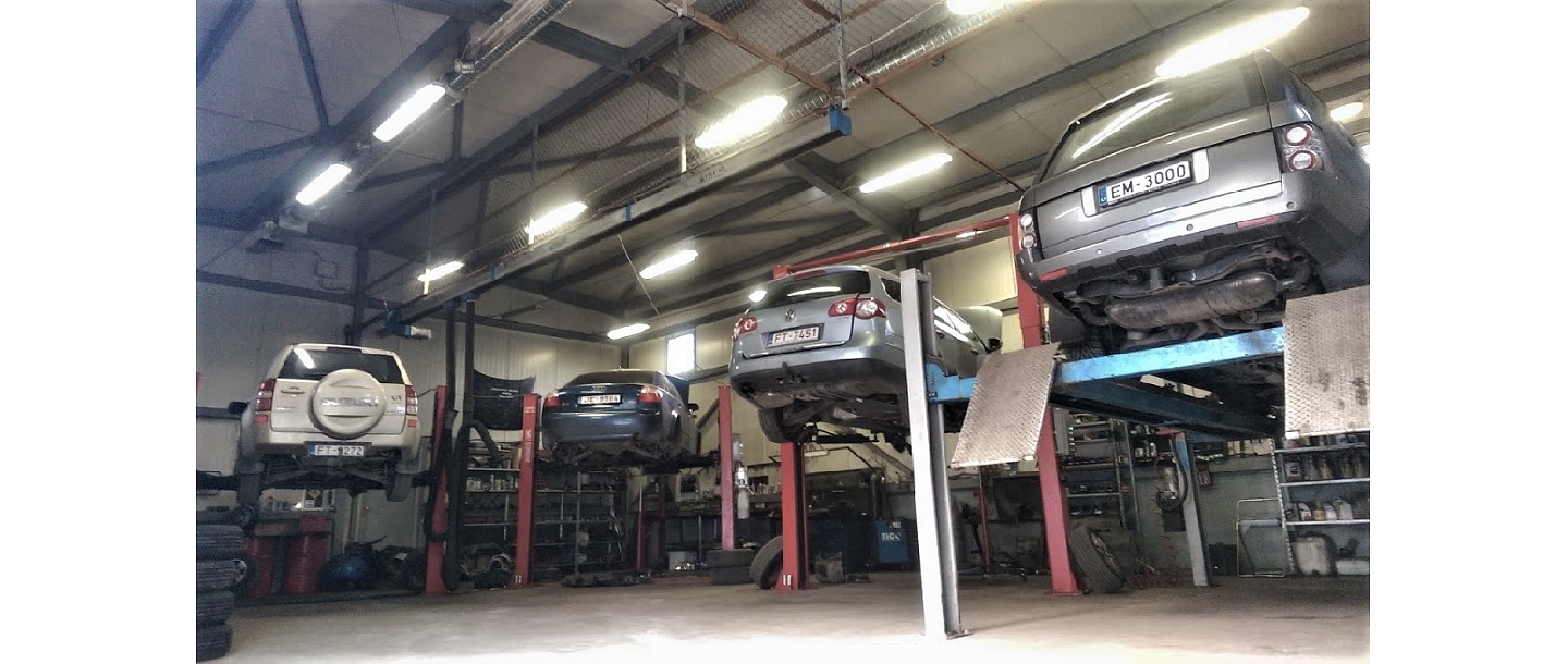 AMR Motors