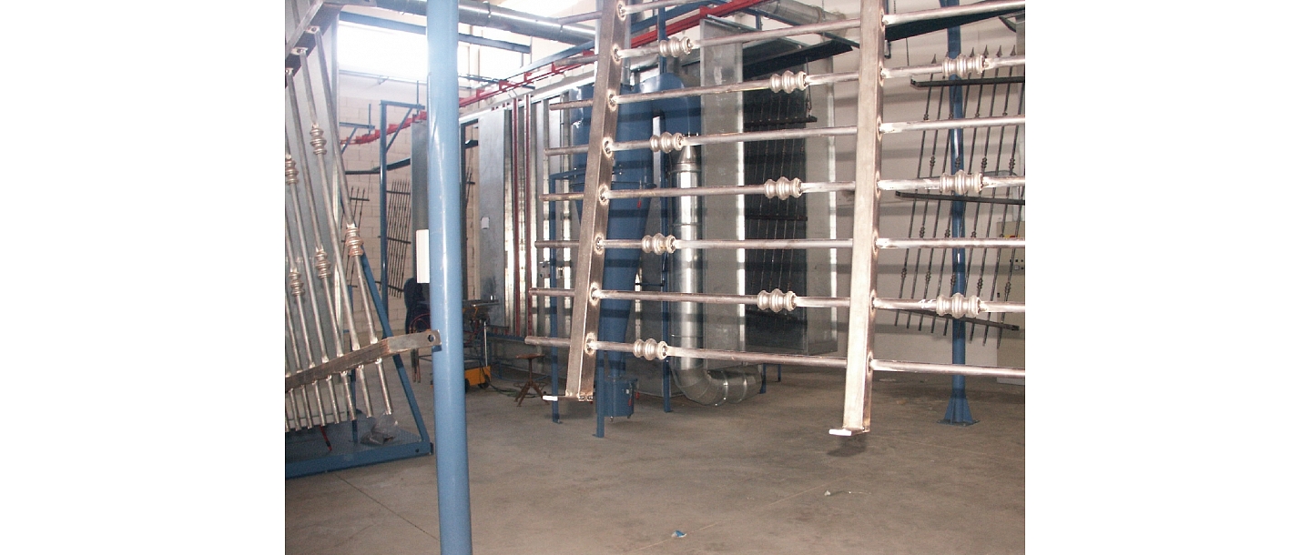 Powder coating fences, stairs, roofs, windows, doors, part, bicycle and moto parts, office furniture, ventilation