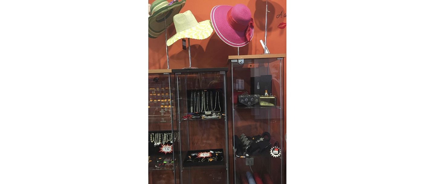 Hats, bijouterie