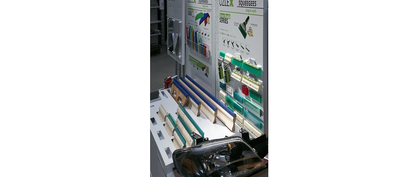 Tools.uzlex.eu polyurethane squeegee