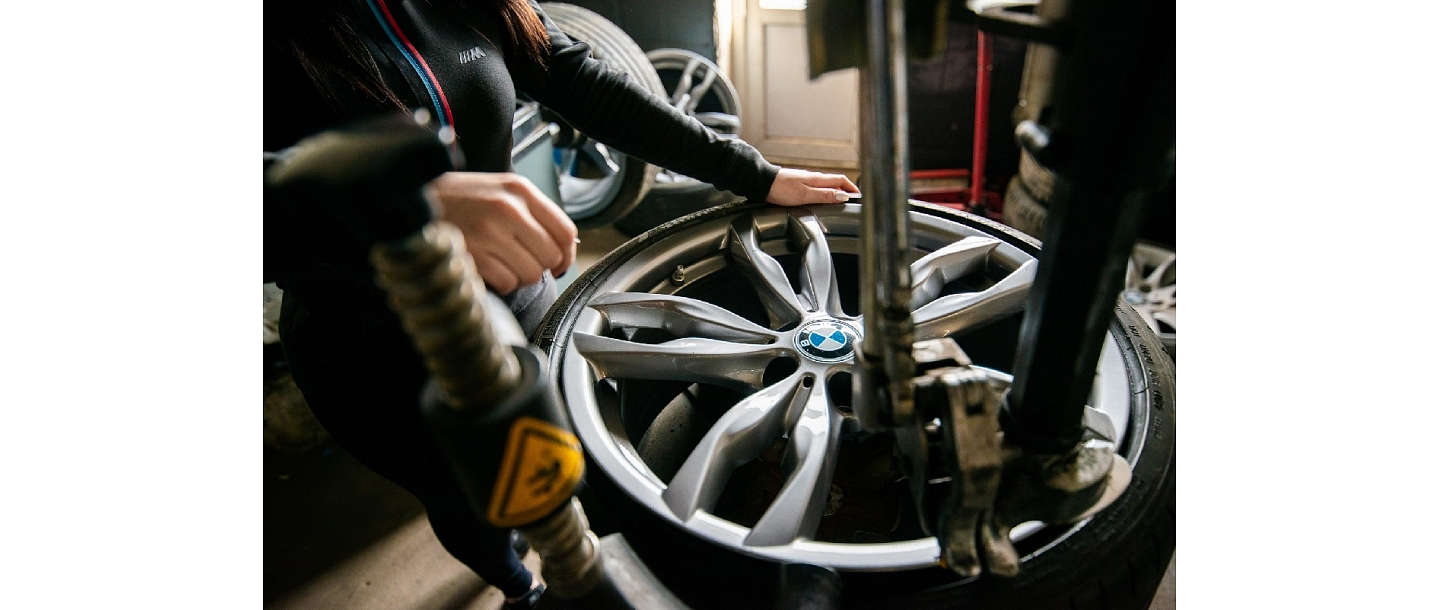 Tyre service