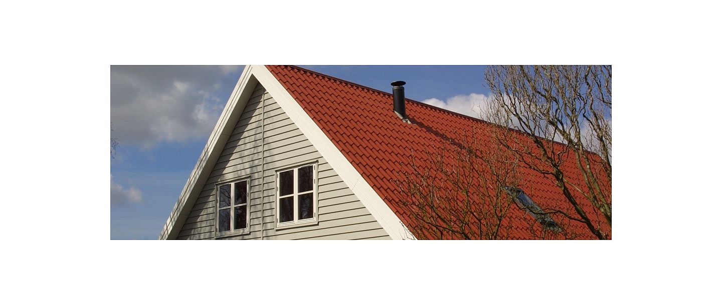 Roofs of different complexity