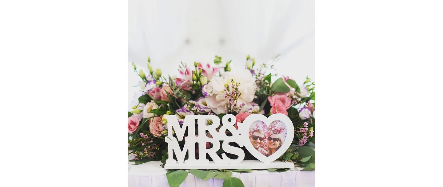 Wedding floristics Golden Flower