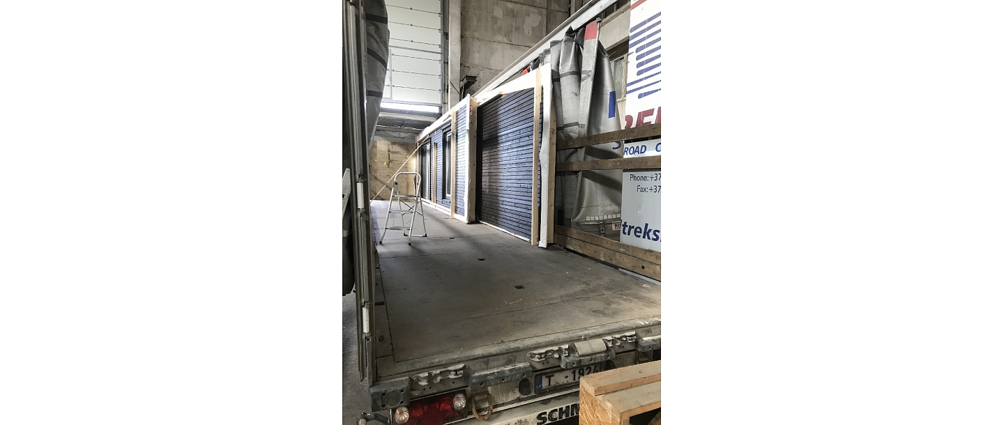 Karkasa māja transportēšana