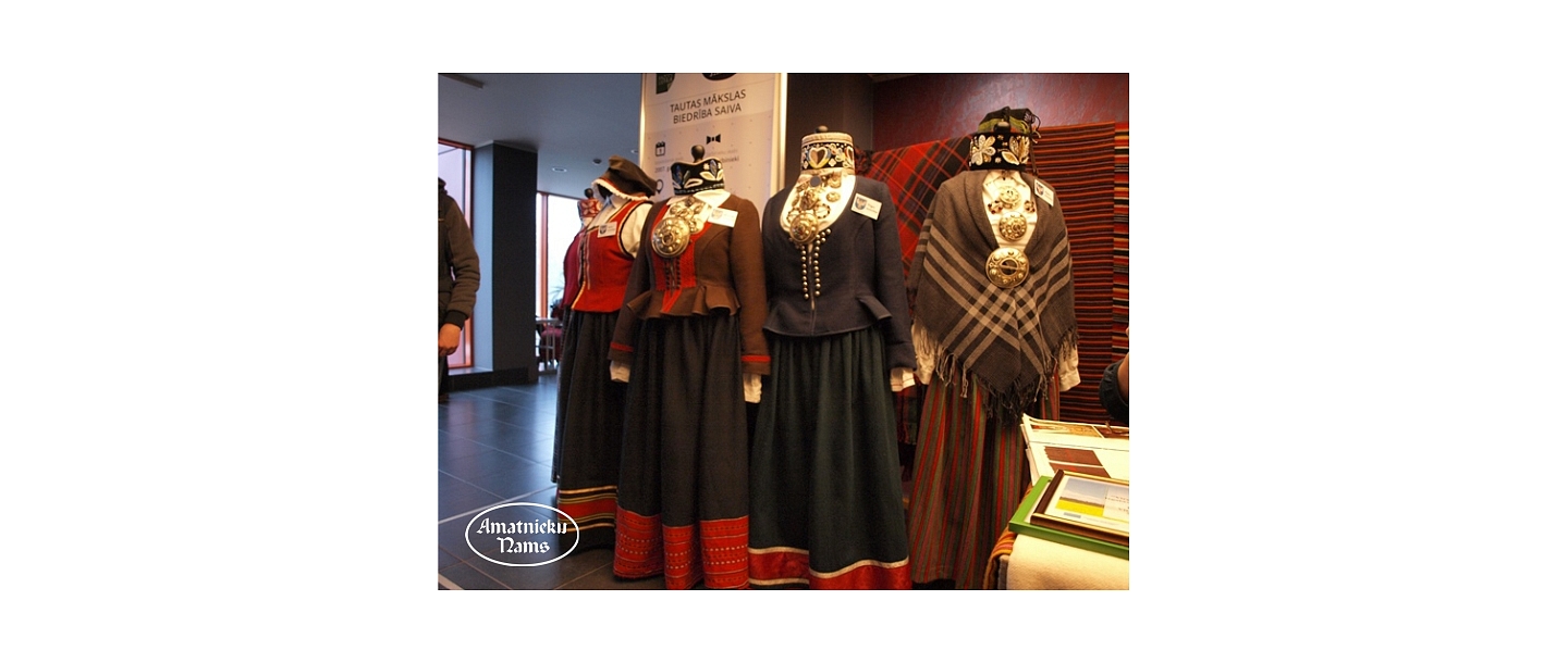 Kurzeme national costumes