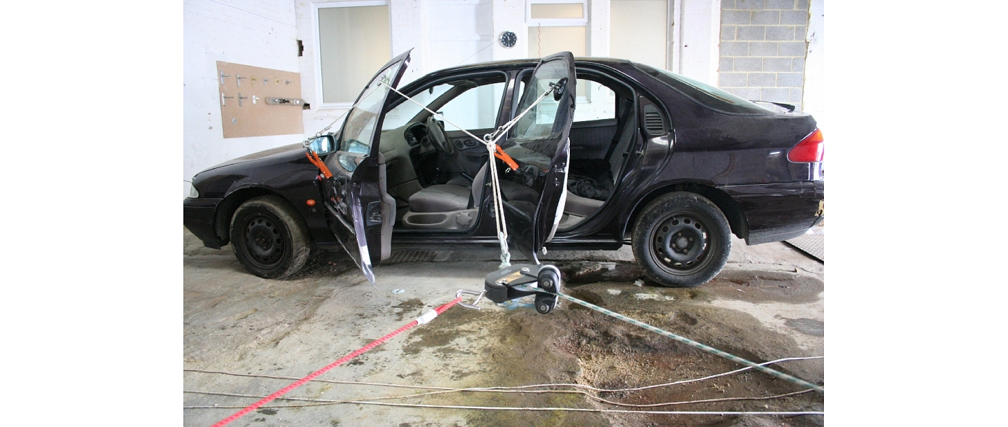 equipment for neutralizing explosive devices