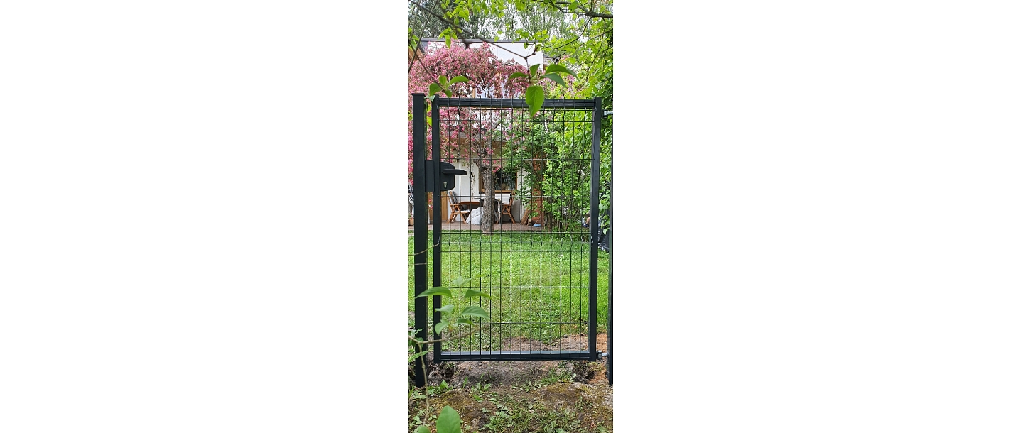 3D fence panels single-sided gate