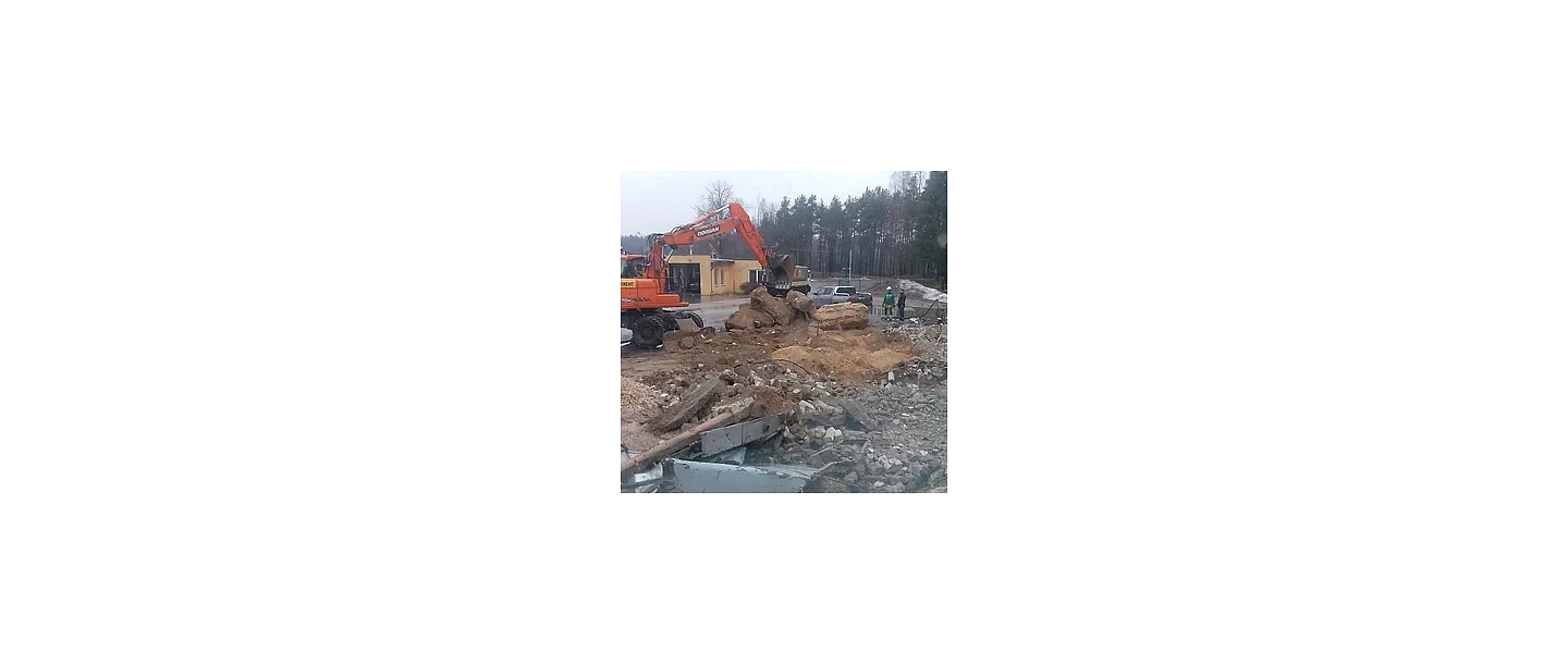 Тракторы, экскаваторы, автокраны, универсальные самосвалы для сыпучих и контейнерных грузов