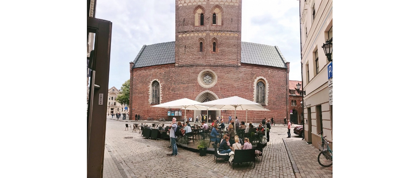B Bārs Restorāns