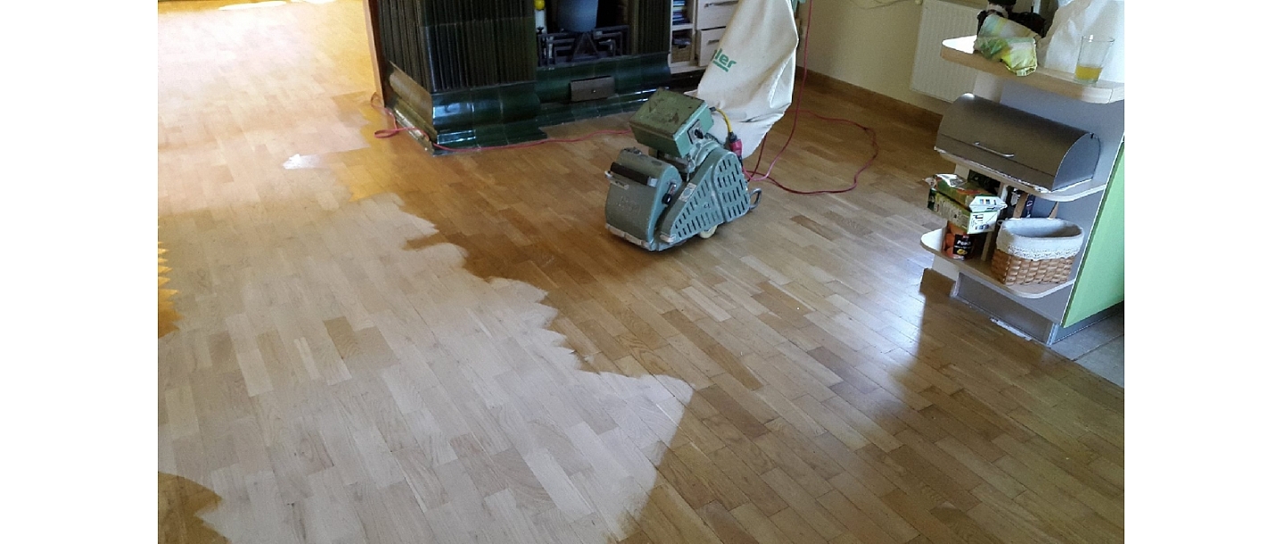 Professional floor restoration, parquet and plank floor laying