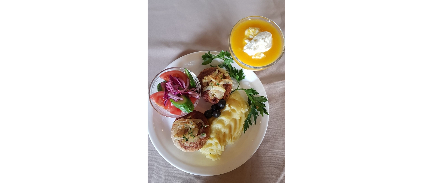 Накрывание столов, банкеты, кулинария