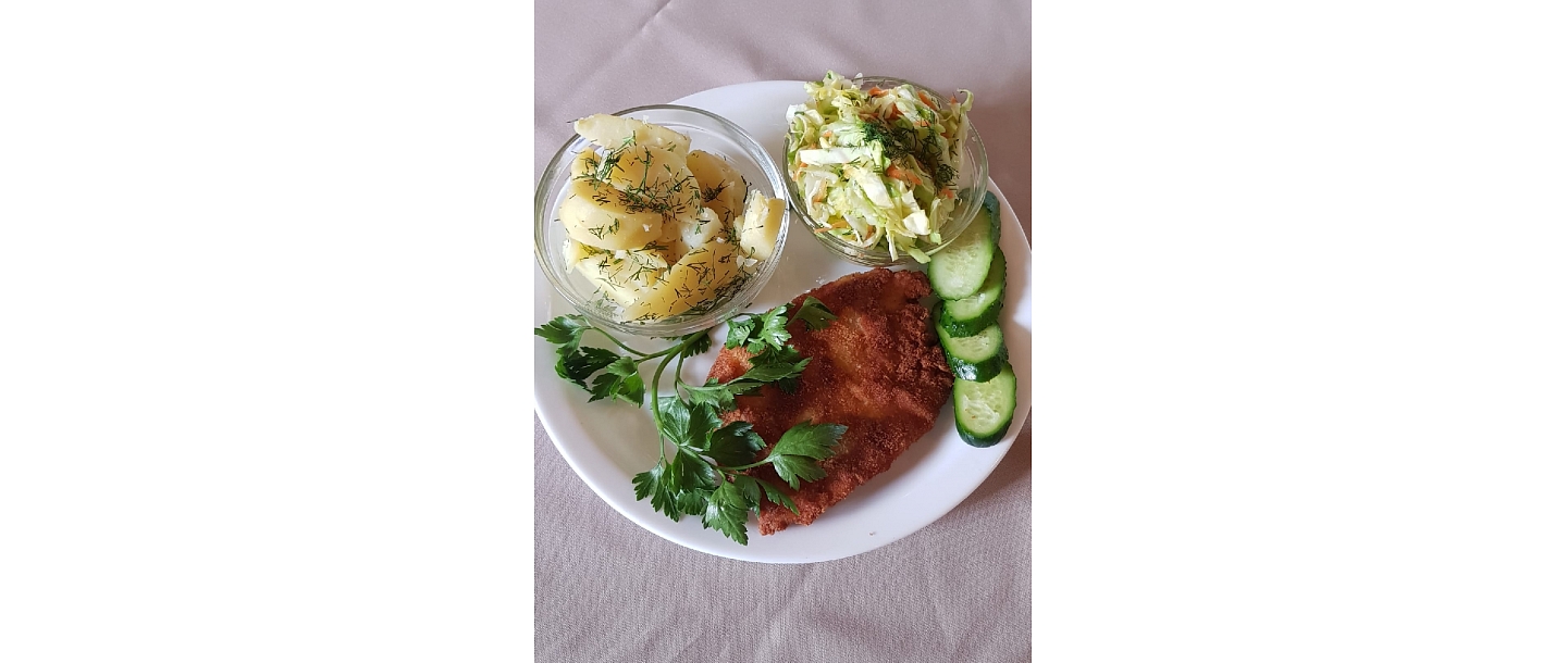 Table laying, banquets, cookery