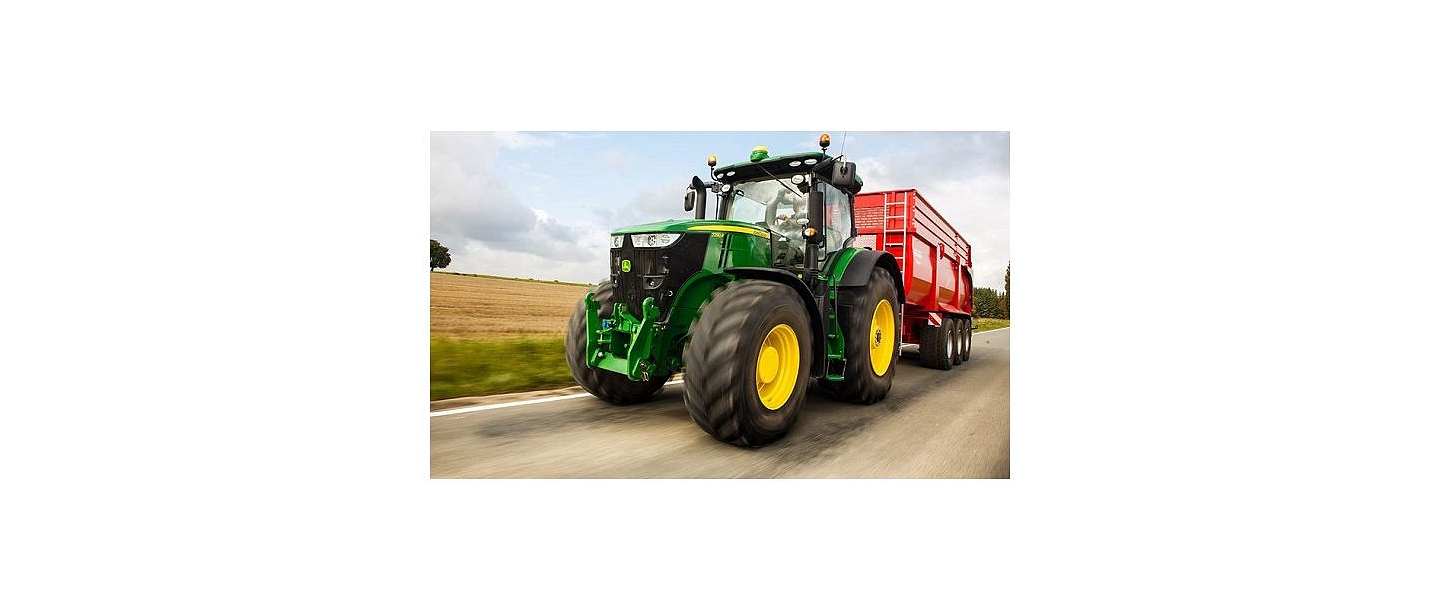 John Deere traktori