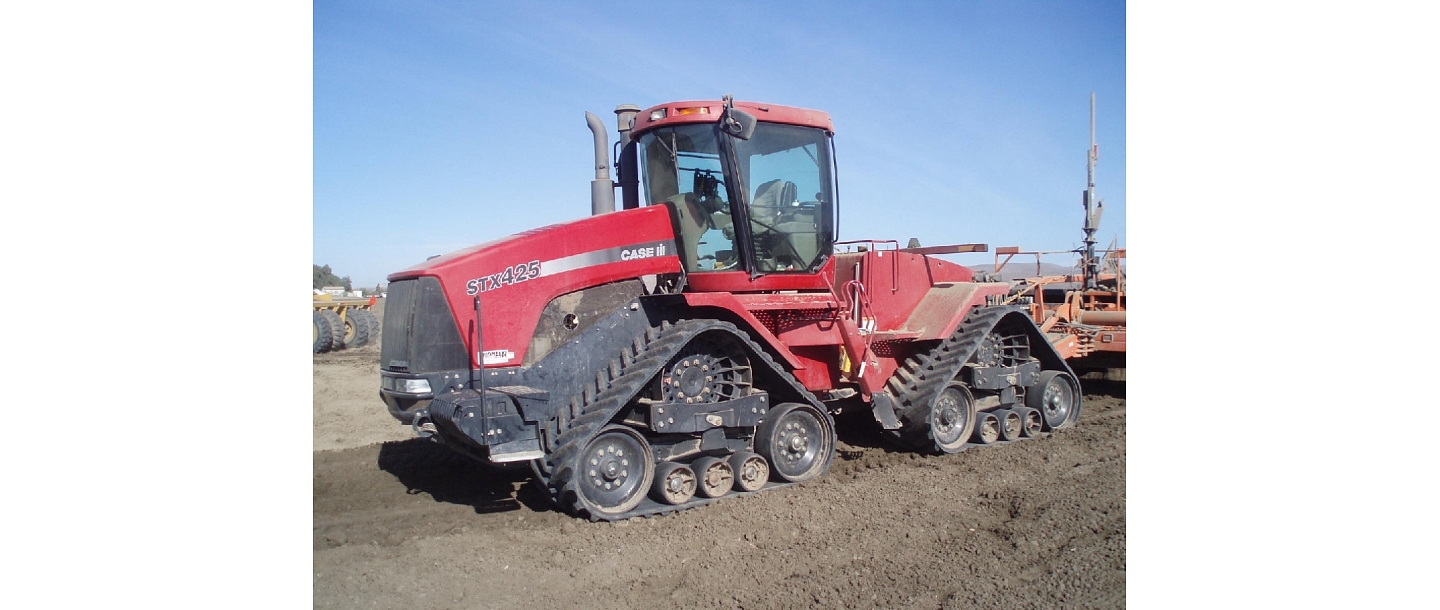 Agricultural Tractors With Rubber Chains
