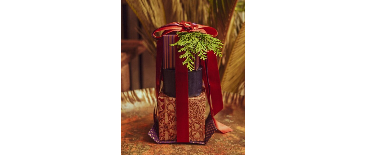 Gift wrapping