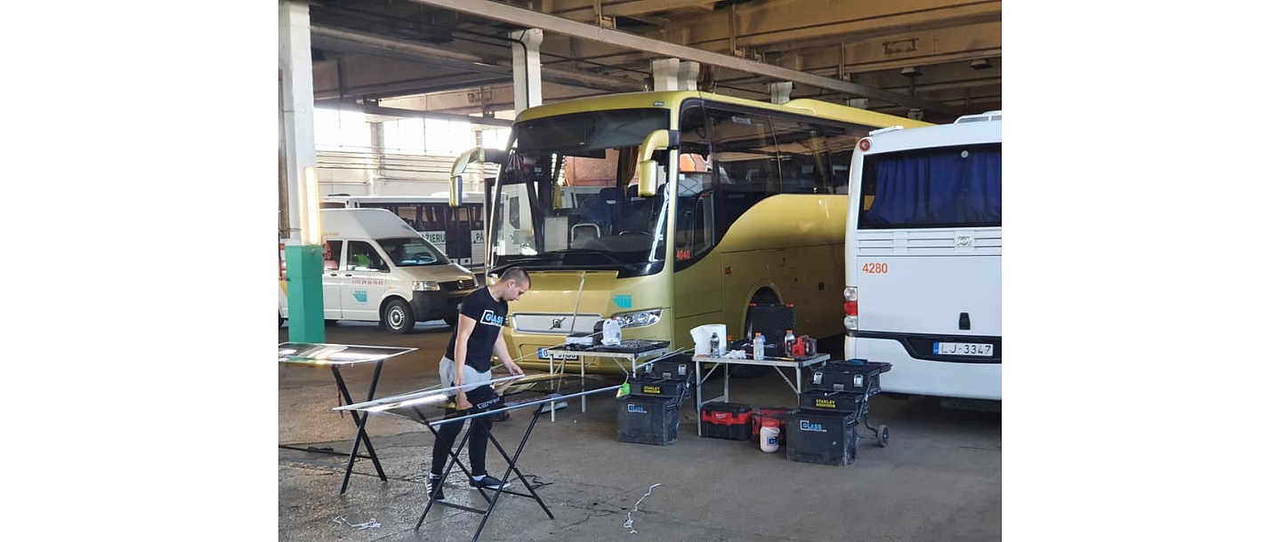 Stikli autobusiem