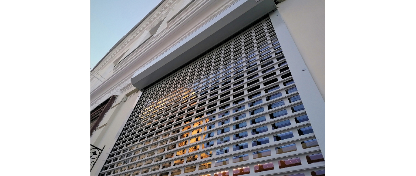 Protective shutters, awnings Refleksol