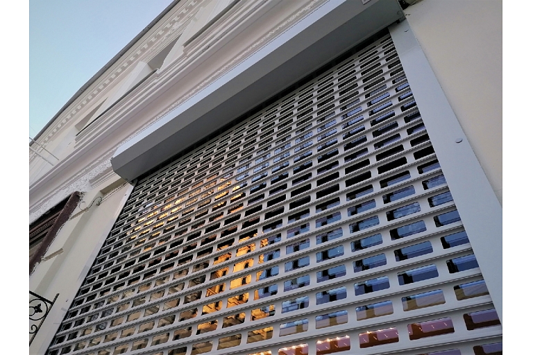 Protective shutters, awnings Refleksol