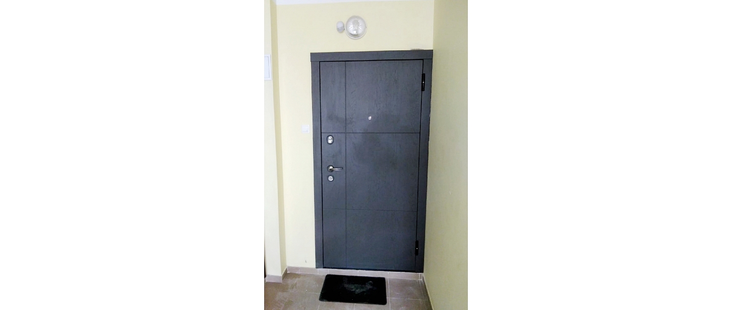 Installation of apartment doors
