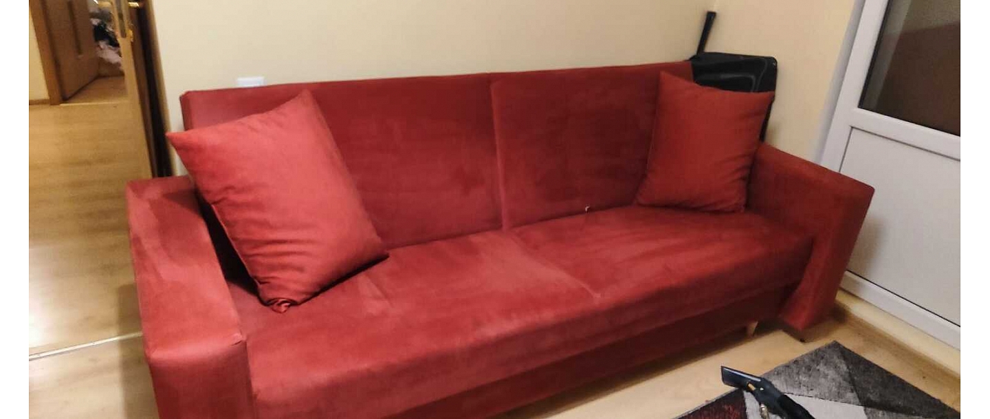 Dry cleaning of sofas