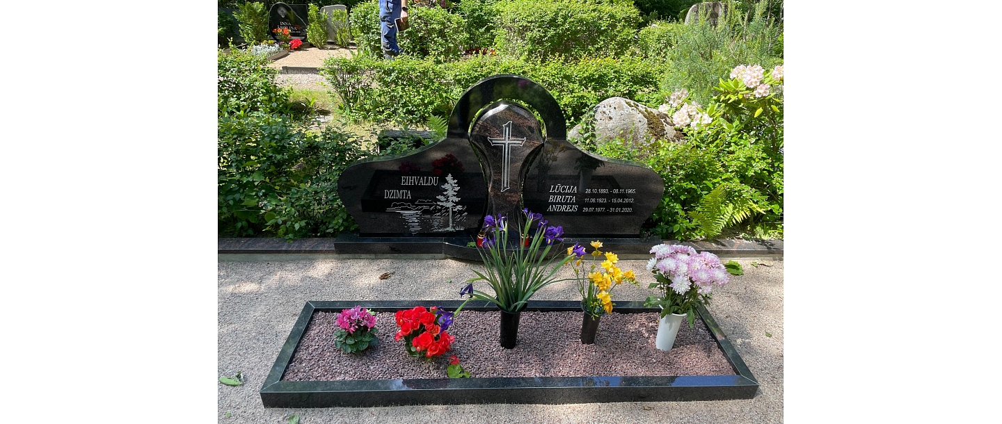 tombstones in Jurmala