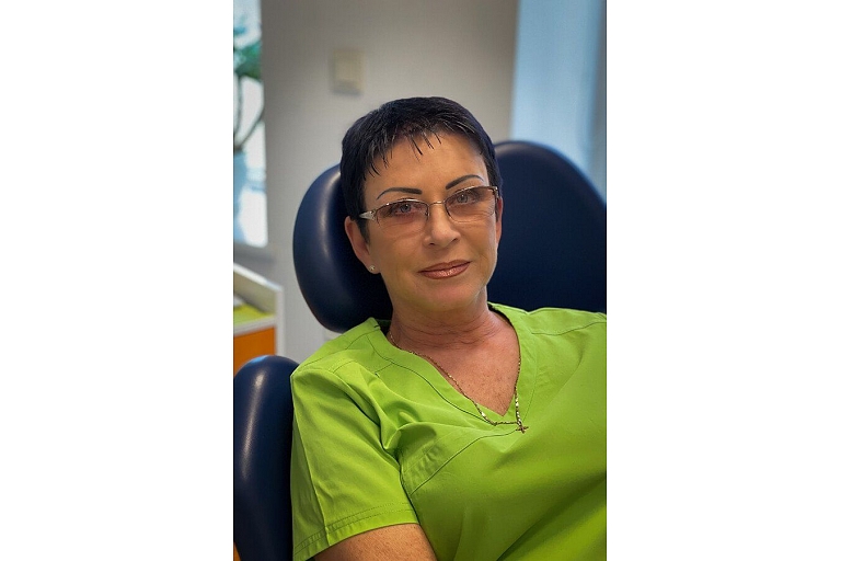 Анжела Яковицка врач-стоматолог