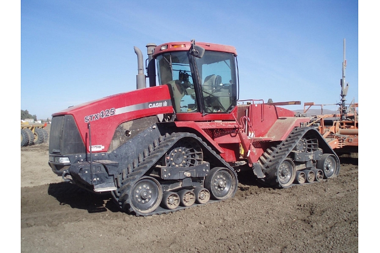 Agricultural Tractors With Rubber Chains