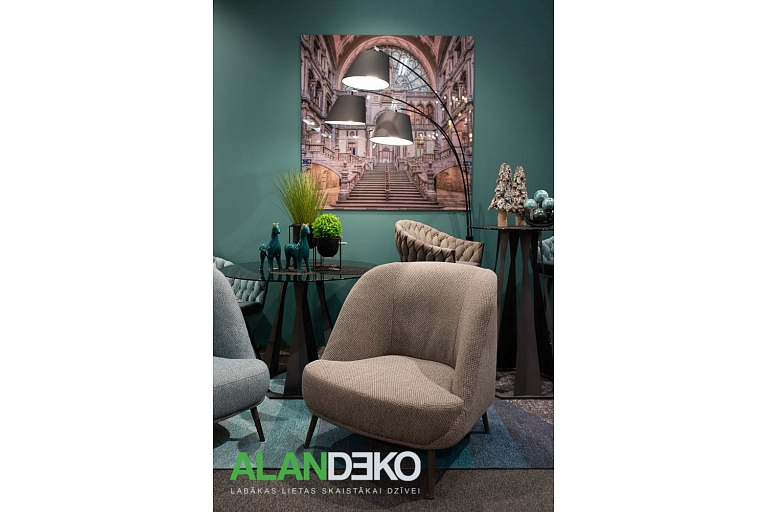 ALANDEKO lounge chair, lamps, artificial indoor plants