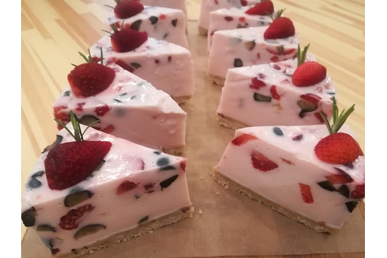 Cakes and tarts