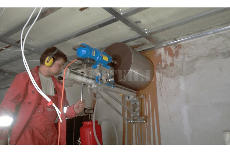 Diamond drilling