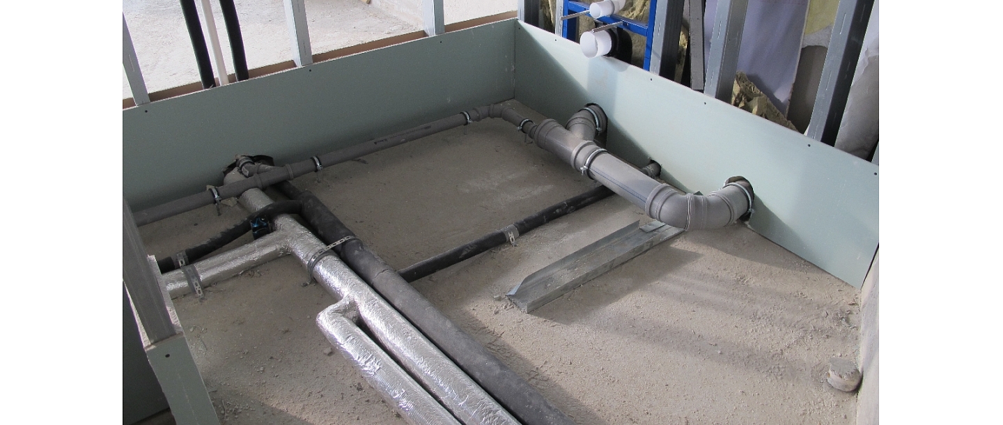 Engineering communication in the floors