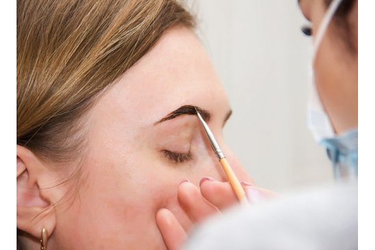 Eyebrow correction