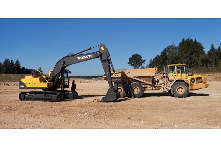 Heavy equipment rent