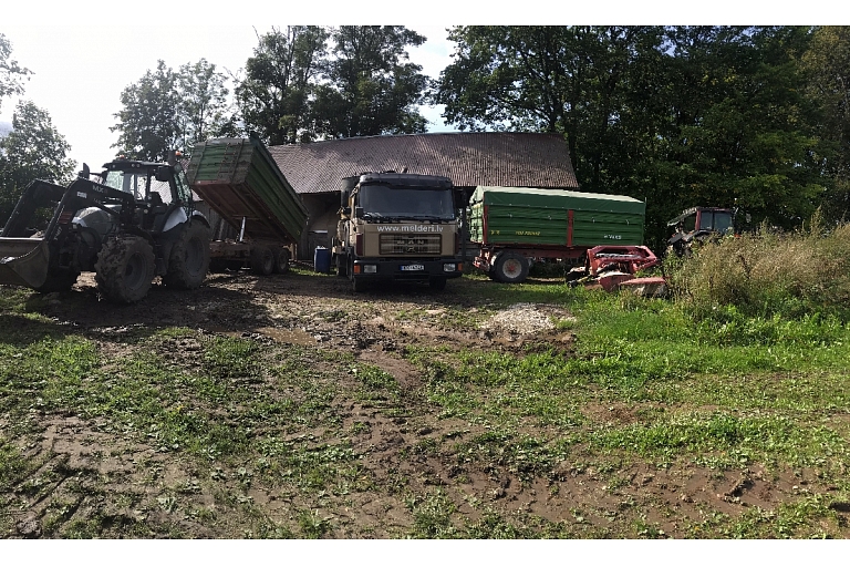 IZBRAUKUMU GRAUDU PĀRSTRĀDE UN LOPBARĪBAS SAGATAVOŠANA