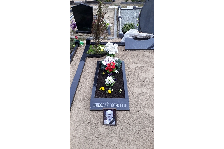 Kapu pieminekļu izgatavošana