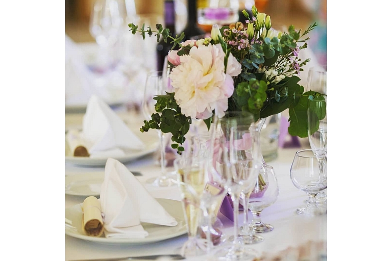 Kāzu florists Zelta zieds
