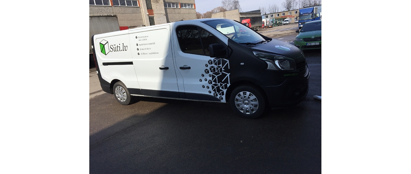 KURJERA MAŠĪNA COURIER CAR